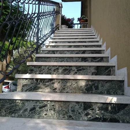 Casa Patty Hébergement de vacances Sirmione